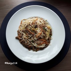Asia Life - Bun Bo - Reisfadennudeln, Gemüse und Rindfleisch