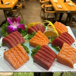 Harumi Sushi & Hibachi Natomas - Salmon and tuna sashimi