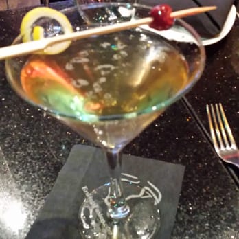 Kravings - White Cosmopolitan with white cranberry juice - Steakhouses Near Me - Tarzana, California Kravings - White Cosmopolitan with white cranberry juice - Steakhouses Near Me - Tarzana, California