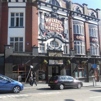 The Crown Hotel - Pubs Near Me - Liverpool, XMS The Crown Hotel - Pubs Near Me - Liverpool, XMS