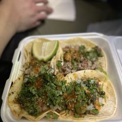 Taqueria El Tapatio - Carne asada and Al pastor tacos
