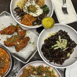 Bobijoa - Wings, Bibimbap, Jjajangmyeon