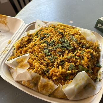 Chili's South Indian Restaurant - Chicken (Boneless) Biryani - Indian Near Me - Seattle, Washington Chili's South Indian Restaurant - Chicken (Boneless) Biryani - Indian Near Me - Seattle, Washington