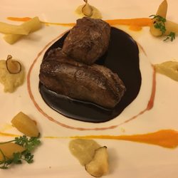Restaurant le Clos aux Roses - La Biche. (venison) with carrot puree, new potatoes, sun chokes, parsnips, and sauce. Parfait!