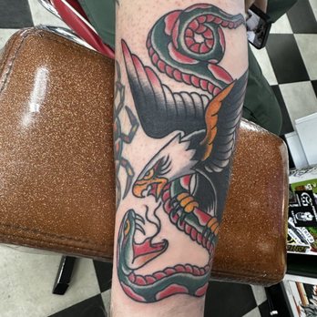 Ponderosa Tattoo - Tattoo Near Me - Vacaville, California Ponderosa Tattoo - Tattoo Near Me - Vacaville, California