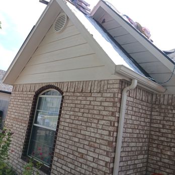 Roof Leaks and More - Siding board damage that needed replaced. - Roofing Near Me - Tulsa, Oklahoma Roof Leaks and More - Siding board damage that needed replaced. - Roofing Near Me - Tulsa, Oklahoma