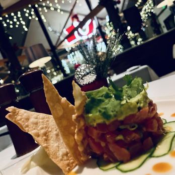 Bayside Restaurant - Tuna tartare - New American Near Me - Newport Beach, California