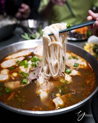 Vietnoms Thornhill by null