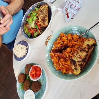 Utopia Caffe - Breakfast & Brunch Near Me - Tustin, California