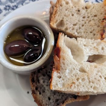 Uliveto - Complimentary bread and olives - Mediterranean Near Me - Richmond, Virginia Uliveto - Complimentary bread and olives - Mediterranean Near Me - Richmond, Virginia