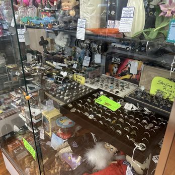 Collins Street Junction - Antiques Near Me - Plant City, Florida