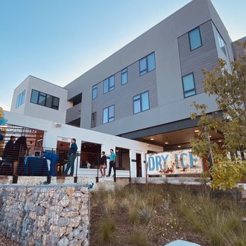 Hotel Dryce - Lounges Near Me - Fort Worth, Texas