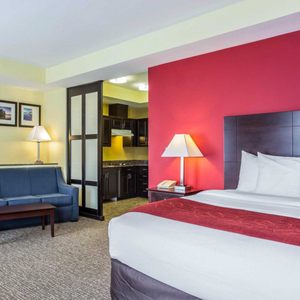 Comfort Suites 23 Photos 20 Reviews Hotels 1323 Old