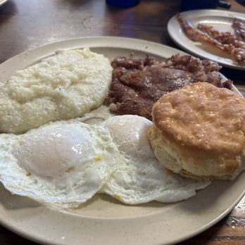 Cox Family Restaurant - Eggs and corned beef hash with a biscuit and a side of grits - American Near Me - Morehead City, North Carolina Cox Family Restaurant - Eggs and corned beef hash with a biscuit and a side of grits - American Near Me - Morehead City, North Carolina