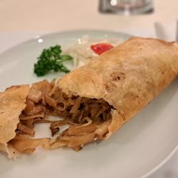 China-Restaurant Tai-Pai - Frisch: "Hausgemachte Frühlingsrolle (Rindfleischfüllung)"