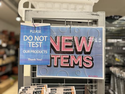 Daiso - Japanese Household Goods by null