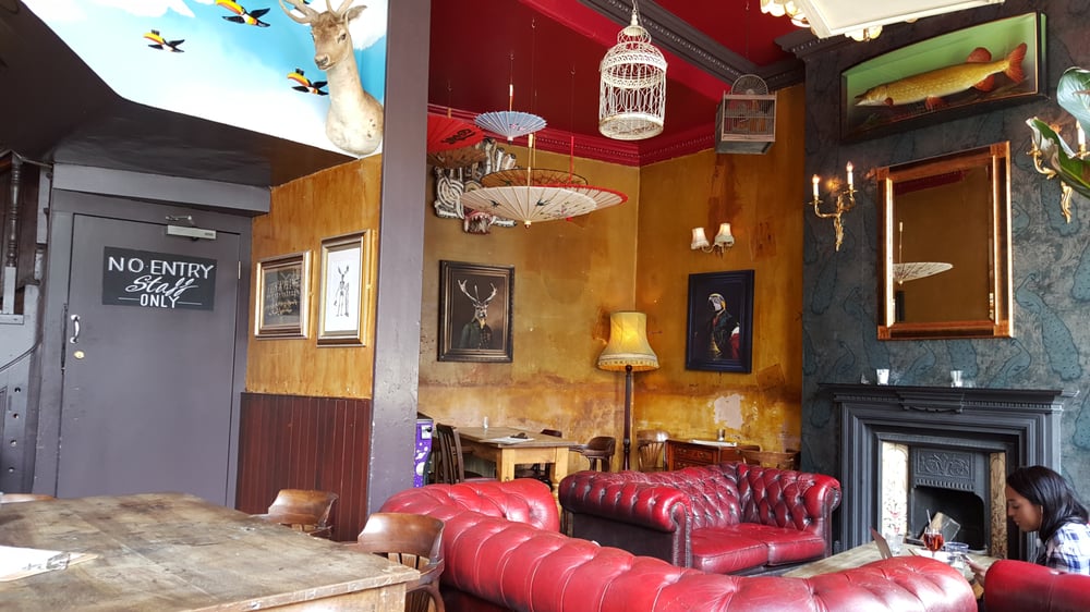 THE DOG HOUSE Updated October 2024 10 Photos & 23 Reviews 293