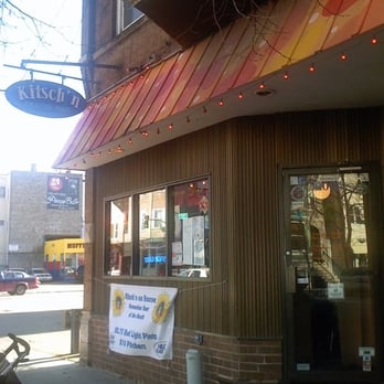 Kitsch'n On Roscoe - Sidewalk view - Breakfast & Brunch Near Me - Chicago, Illinois Kitsch'n On Roscoe - Sidewalk view - Breakfast & Brunch Near Me - Chicago, Illinois