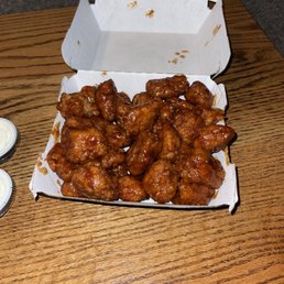 20 Boneless Wings Honey BBQ 20 Boneless Wings Honey BBQ