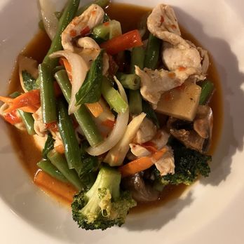 Bo Lan - Basil Chicken - Asian Fusion Near Me - Stuart, Florida
