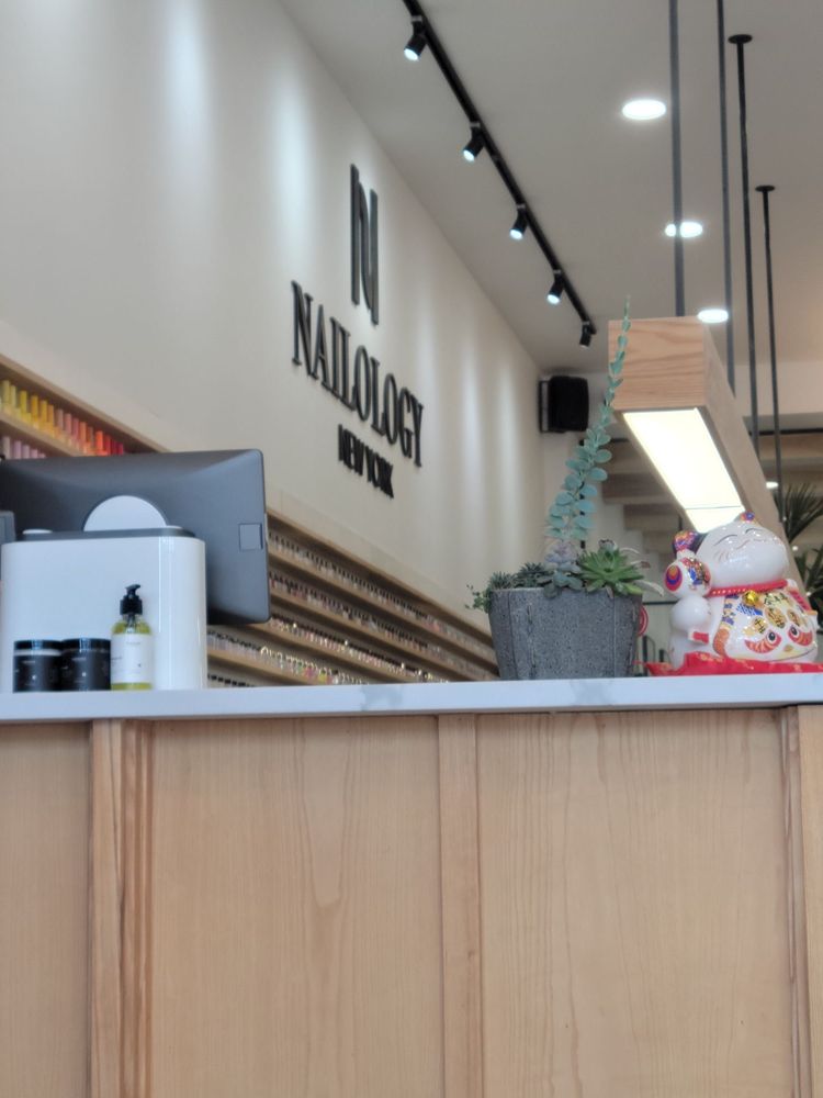 NAILOLOGY NEW YORK 3433 E Tremont Ave, Bronx, New York Nail Salons