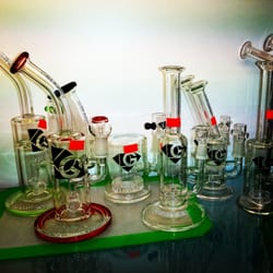 Exhale Smoke Shop - Diamond glass