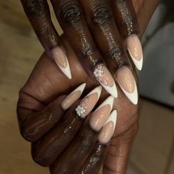 Pronails and Spa in Gainesville