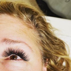 8 Skin Bar - Volume lashes
