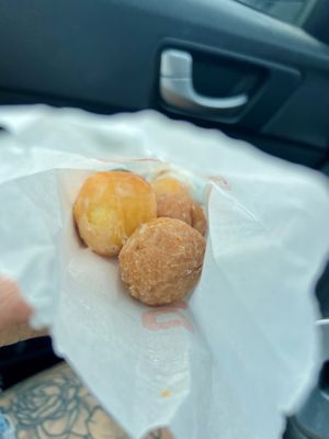 Dunkin' by null