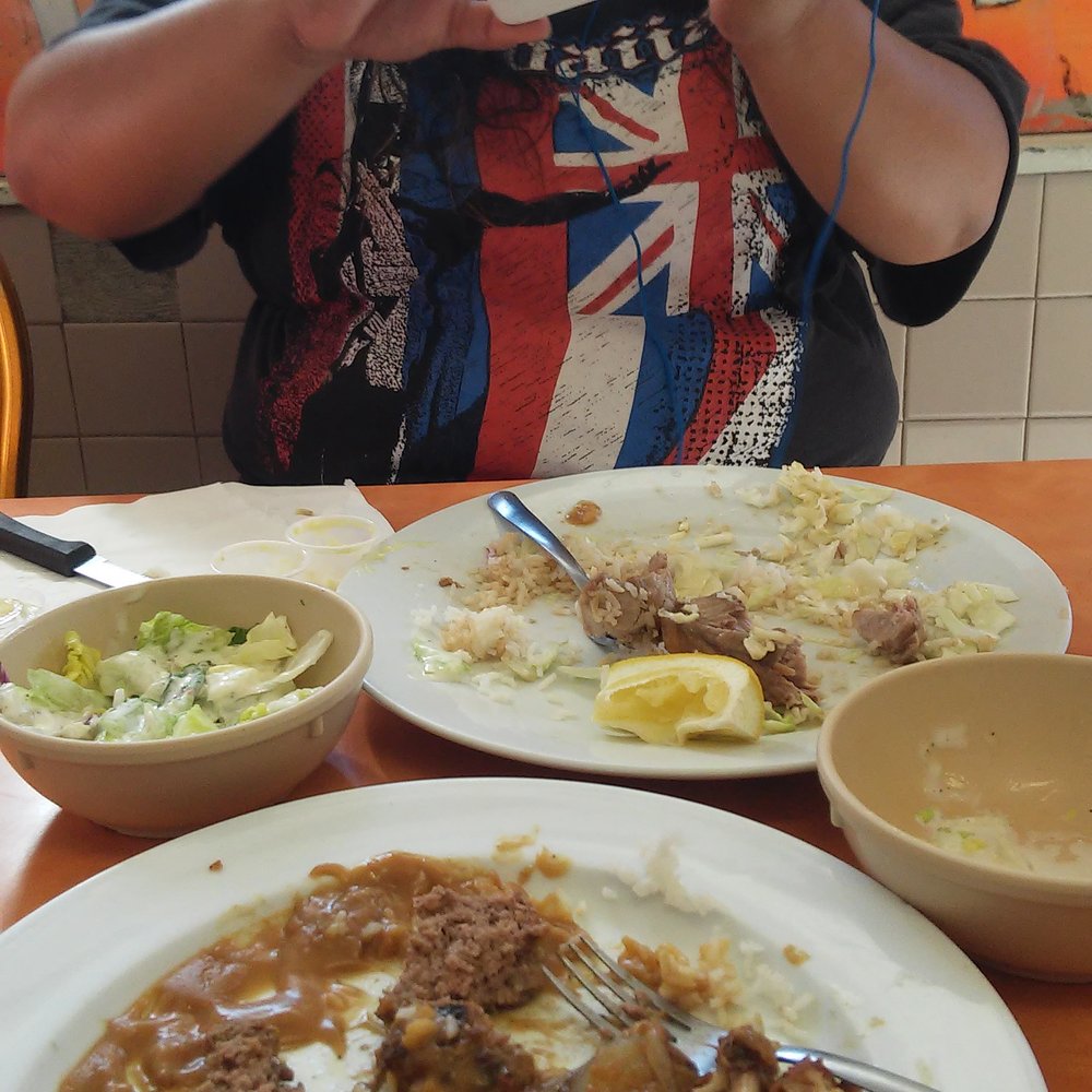 Ray's Café - Aftermath of our feast... - American Near Me - Honolulu, Hawaii Ray's Café - Aftermath of our feast... - American Near Me - Honolulu, Hawaii