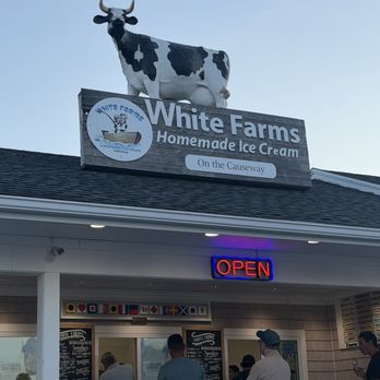 White Farms on the Causeway - Ice Cream & Frozen Yogurt Near Me - Gloucester, Massachusetts White Farms on the Causeway - Ice Cream & Frozen Yogurt Near Me - Gloucester, Massachusetts