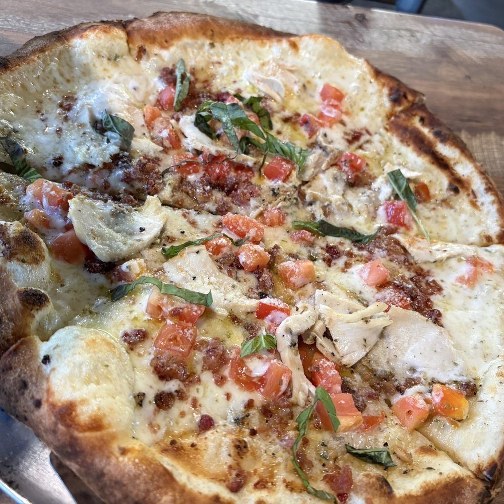 Rico's Chicken and Bacon Ranch Pizza