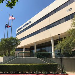 Premier Family Physicians - Westlake - Entrance To Our Building (Right Side)