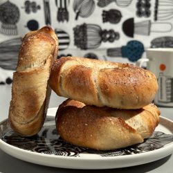 s2s Bagels - Cardamon/Cinnamon/Vanilla infused hand crafted original bagel.