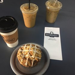 Dark Horse Java - Coffee cake muffin and iced coffee