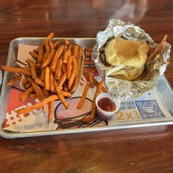 BUNS Burger Shop - Almuerzo