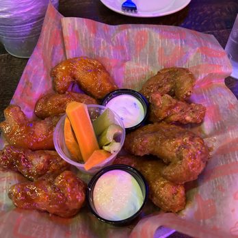 Mad For Chicken - Sunnyside - Chicken Wings Near Me - Sunnyside, New York Mad For Chicken - Sunnyside - Chicken Wings Near Me - Sunnyside, New York