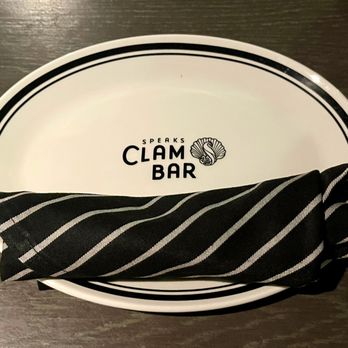 Speaks Clam Bar - St. Armands Circle - Seafood Near Me - Sarasota, Florida