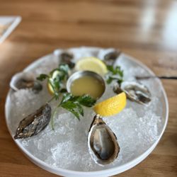 The Dignitary Restaurant and Lounge - Willapa Bay oysters