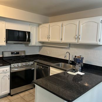 Umbrella Home Construction  - new kitchen backsplash - Handyman Near Me