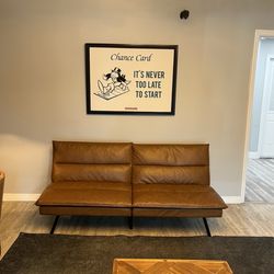 Diamond Cuts - Waiting area