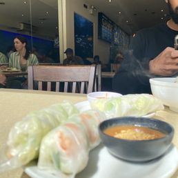 2 Fresh shrimp rolls 2 Fresh shrimp rolls