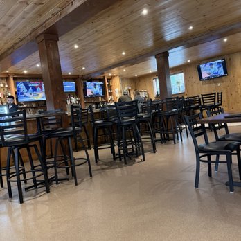 The Peak Restaurant and Bar - Inside bar - Steakhouses Near Me - Idyllwild, California The Peak Restaurant and Bar - Inside bar - Steakhouses Near Me - Idyllwild, California