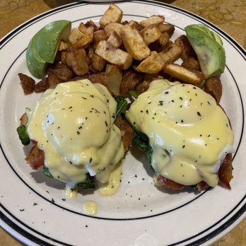 Mimi's Cafe - Florentine Benedict with avocado - Breakfast & Brunch Near Me - Knoxville, Tennessee Mimi's Cafe - Florentine Benedict with avocado - Breakfast & Brunch Near Me - Knoxville, Tennessee