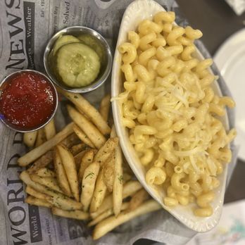 Matt the Miller's Tavern - Kids Mac and Kid's Mac & Cheese - American Near Me - West Chester, Ohio Matt the Miller's Tavern - Kids Mac and Kid's Mac & Cheese - American Near Me - West Chester, Ohio