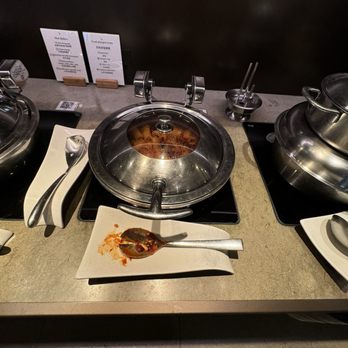 玲瓏堂 - Food - Airport Lounges Near Me - Hong Kong, HK