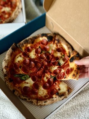 Pizzana by null