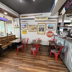 Maggie’s - Inside seating