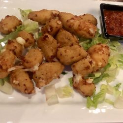 Tap House Grill Algonquin - Cheese curds appetizer are delicious!