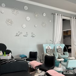 Oasis Nail Bar & Spa